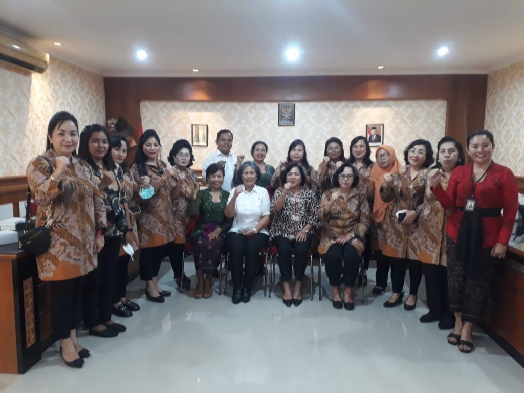 Ketua TP PKK Kota Bitung Apresiasi Inovasi PKK Kota Denpasar