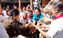 BIASAKAN HIDUP SEHAT, RATUSAN LANSIA DIAJAK MEMBIASAKAN LAKUKAN CUCI TANGAN