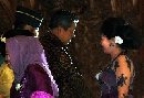 NY. IA SELLY D. MANTRA TERIMA PENGHARGAAN PRESIDEN