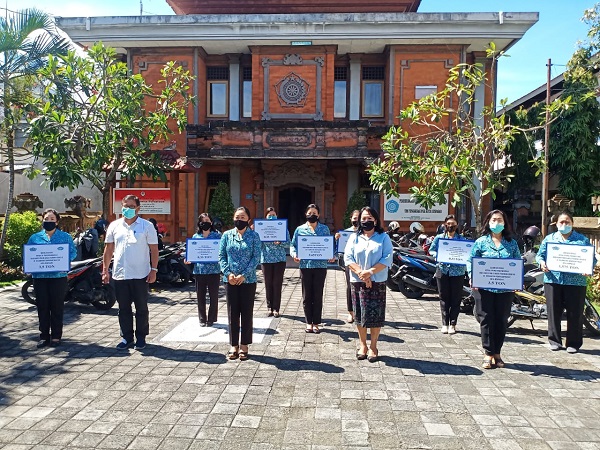 Penyerahan Bantuan Beras Secara Simbolis 