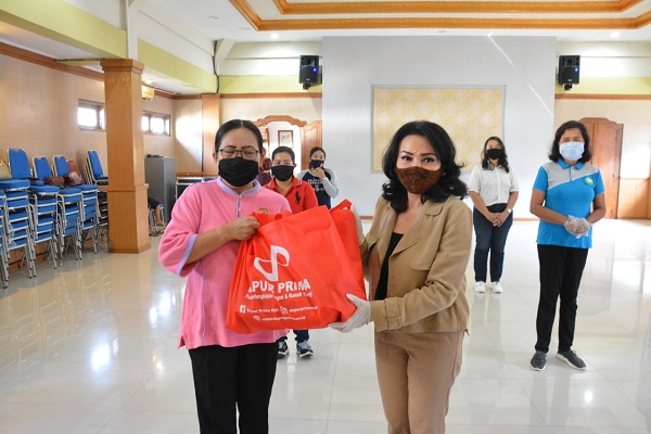 TP. PKK Kota Denpasar Terima Bantuan CSR dari Dapur Prima