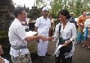DARI PELATIHAN SEQUIN PKK PEGUYANGAN KAJA, LIBATKAN 15 ORANG, KARYANYA DIPASARKAN DI ITALY